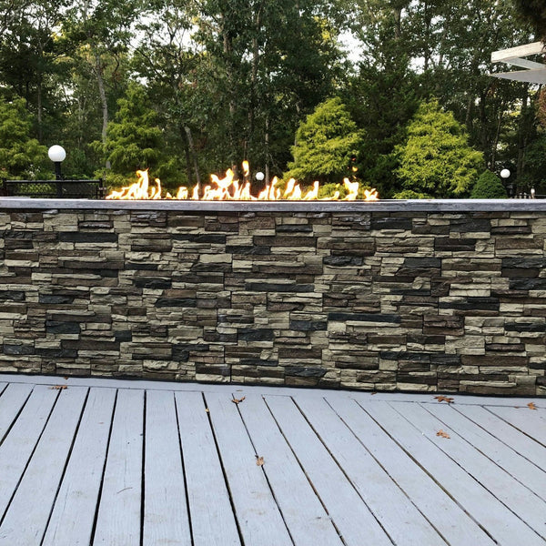 Lightning Ridge faux stone panel in Nature's Spirit – backyard
