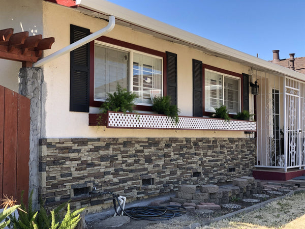 Lightning Ridge faux stone panel in Nature's Spirit – exterior siding and front yard