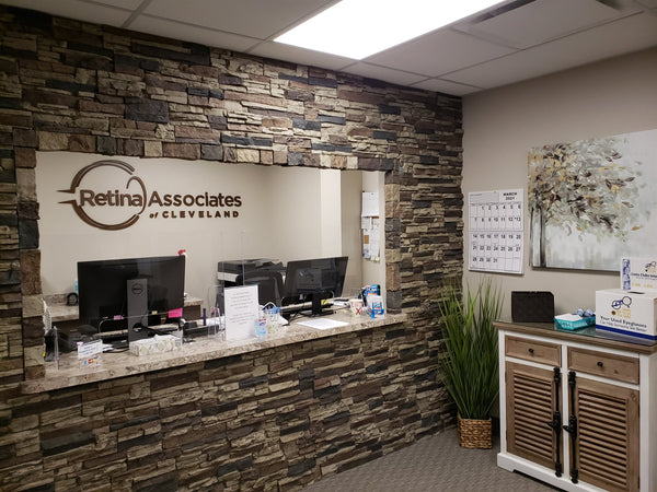 Lightning Ridge faux stone panel in Nature's Spirit – office wall and accent wall