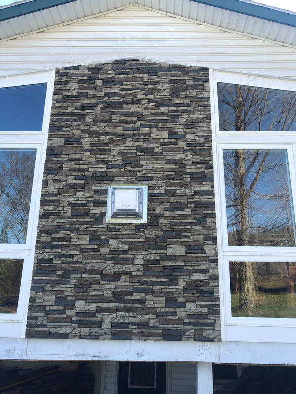Lightning Ridge faux stone panel in Nature's Spirit – exterior siding